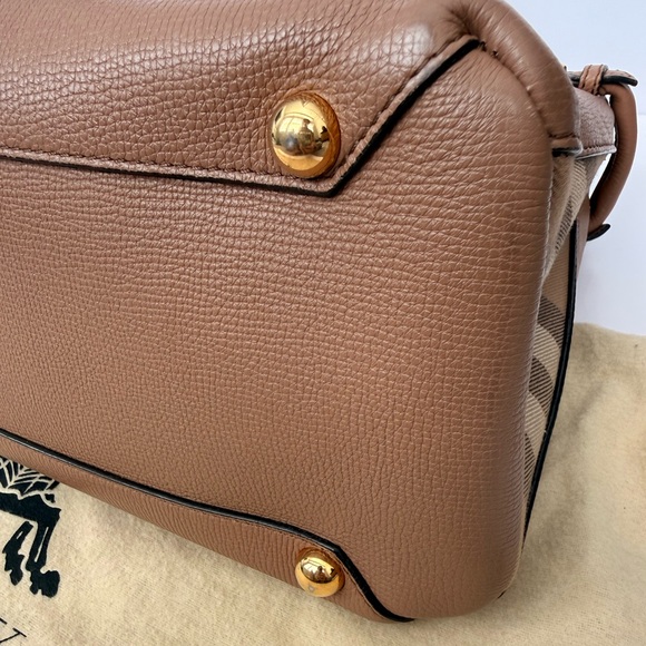 Burberry Banner Tote – Tan Pebbled Leather w/ House (Nova) Check + COA - Picture 6 of 14
